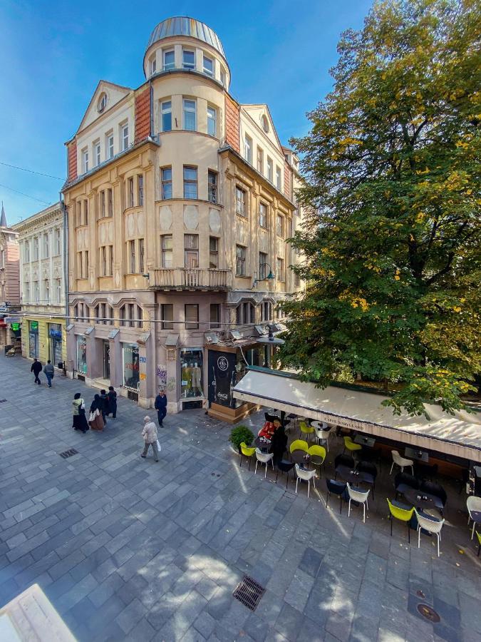Morgan - Historijski Stari Grad * Sarajevo
